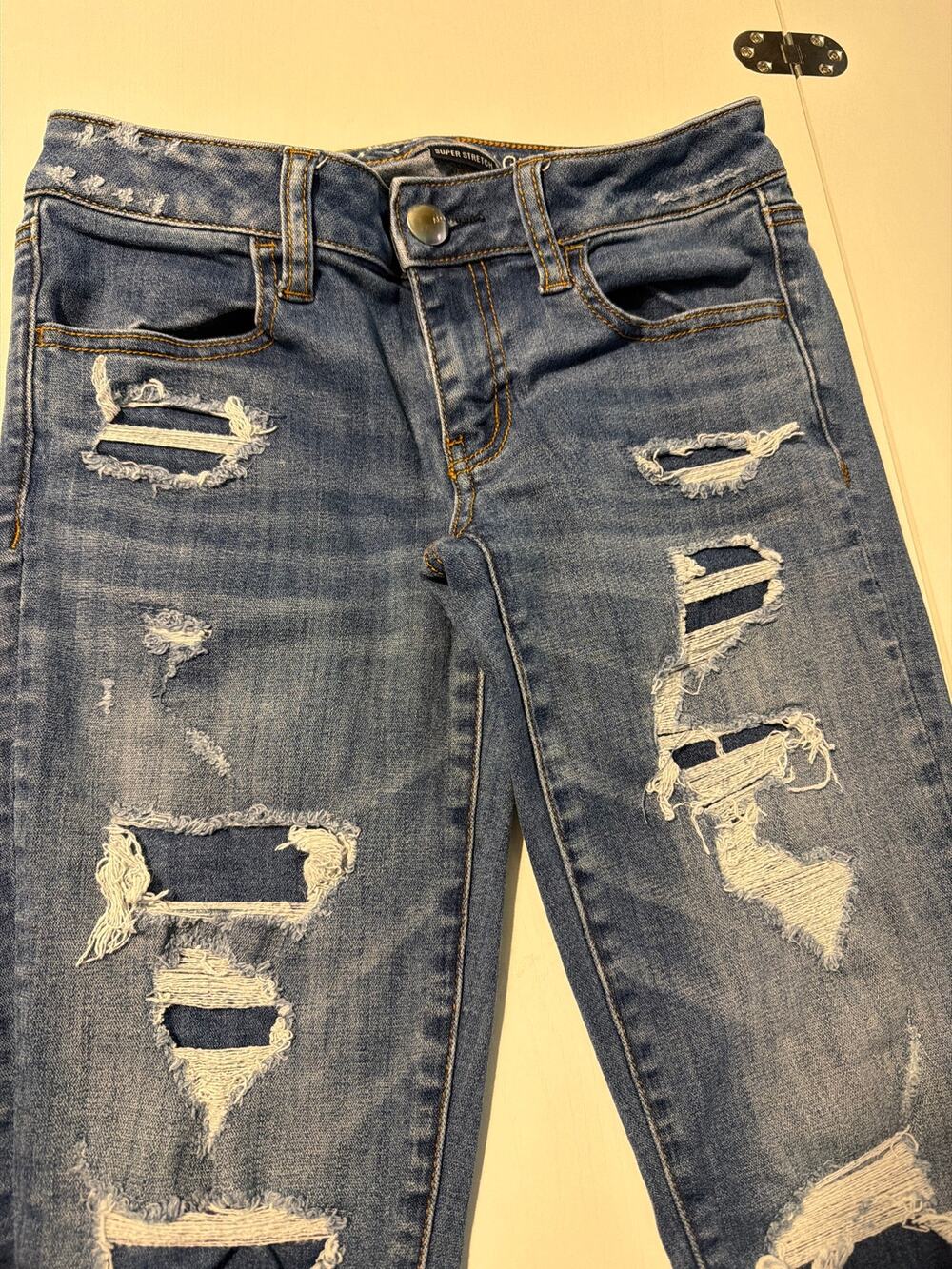 Sz 4 American Eagle Super-low jeggings